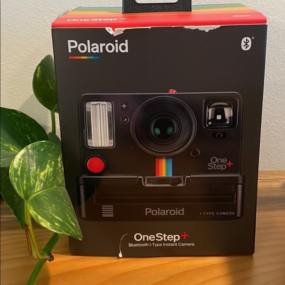 One step Polaroid camera